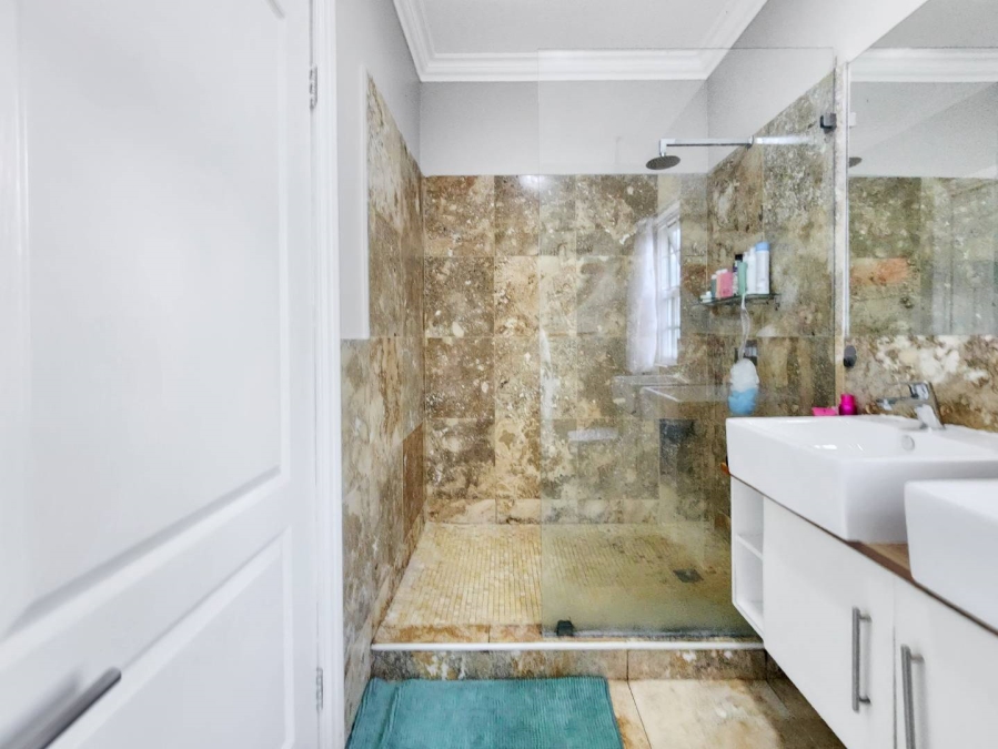 2 Bedroom Property for Sale in Cape Town City Centre Western Cape